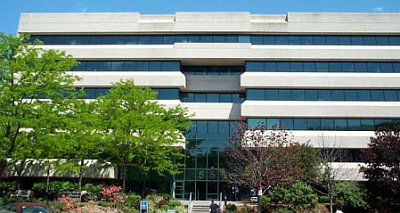 555 Taxter Road, the location of Fuji's current US headquarters. Courtesy of Mack-Cali Realty Corp., with modifications by Michael R. Tomkins.