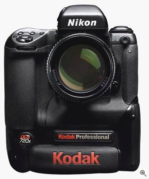 Kodak's DCS 720x professional digital SLR. Courtesy of Eastman Kodak Co. - click for a bigger picture!