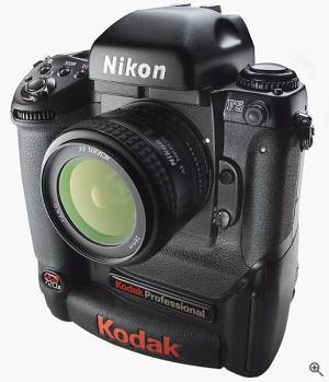 Kodak's DCS 720x professional digital SLR. Courtesy of Eastman Kodak Co. - click for a bigger picture!