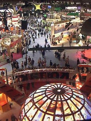 Above Kodak's booth at the PMA Show 2000 - (c) 2000 Jack Olmsted, http://www.dvdreporter.com