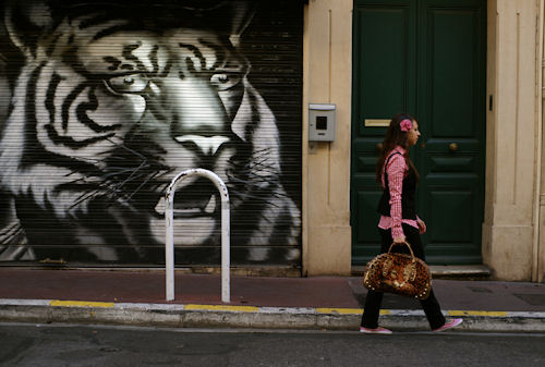 Caption. Click for a bigger picture!