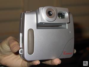 Ezonics EZ Dual Cam digital camera (front view). Copyright (c) 2000, Michael R. Tomkins, all rights reserved. Click for a bigger picture!