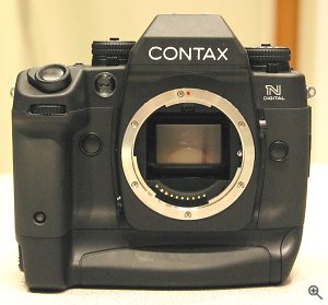 Contax's N Digital SLR digital camera. Copyright © 2002, Michael R. Tomkins, all rights reserved. Click for a bigger picture!