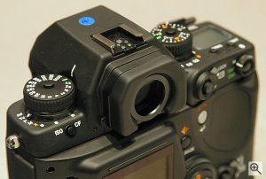 Contax's N Digital SLR digital camera. Copyright © 2002, Michael R. Tomkins, all rights reserved. Click for a bigger picture!