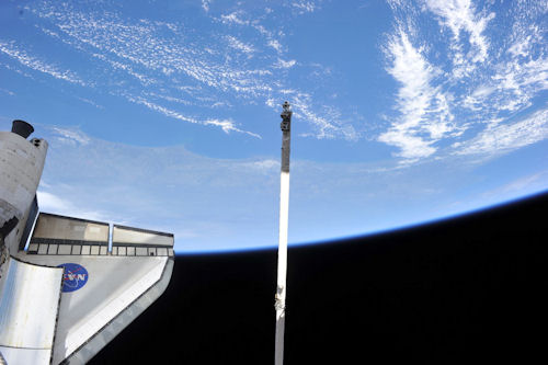 Photo provided by Nikon Inc. / NASA. Click for a bigger picture!