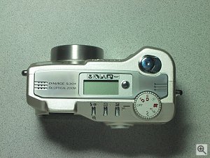 Minolta's Dimage S304 digital camera. Copyright (c) 2001, Michael R. Tomkins, all rights reserved. Click for a bigger picture!