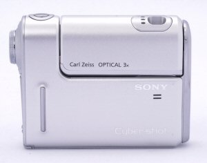 Sony Cyber-shot DSC-F88 digital camera. Copyright (c) 2004, The Imaging Resource. All rights reserved. Click for a bigger picture!