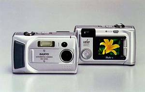 Sanyo's DSC-SX150 digital camera, front and rear views. Courtesy of Sanyo.