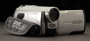 DXG Technology's DVH586 flash video camera. Courtesy of Geotate, with modifications by Michael R. Tomkins. Click for a bigger picture!