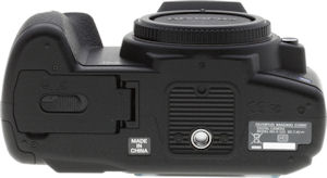 Olympus' E-520 digital SLR. Copyright &copy; 2008, Imaging Resource. All rights reserved. Click for a bigger picture!