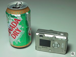 Kyocera's FineCam S3 digital camera. Copyright (c) 2001, Michael R. Tomkins, all rights reserved. Click for a bigger picture!