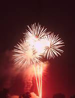 Amana Fireworks, copyright (c) 1999, 2000 Michael R. Tomkins.  All rights reserved. Click for a bigger picture!