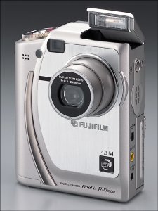 Fuji FinePix 4700 Zoom Front View - click for a bigger picture!