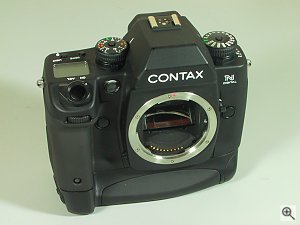 Contax's N Digital SLR digital camera. Copyright (c) 2001, Michael R. Tomkins, all rights reserved. Click for a bigger picture!