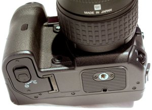 Copyright (c) 2003, The Imaging Resource. All rights reserved.