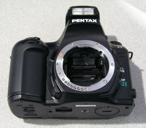 Pentax's *ist D digital SLR. Copyright (c) 2003, The Imaging Resource. All rights reserved. Click for a bigger picture!