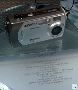 Samsung's Digimax 401 digital camera. Copyright © 2004, The Imaging Resource. All rights reserved. Click for a bigger picture!