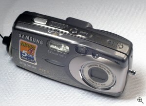 Samsung's Digimax U-CA3 digital camera. Copyright © 2004, The Imaging Resource. All rights reserved. Click for a bigger picture!