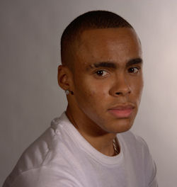 Original image before retouching with Portrait Pro 9. Photo provided by Anthropics Technology Ltd. Click for a bigger picture!