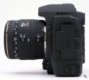 Sigma's SD10 digital camera. Copyright © 2003, The Imaging Resource. All rights reserved. Click for a bigger picture!