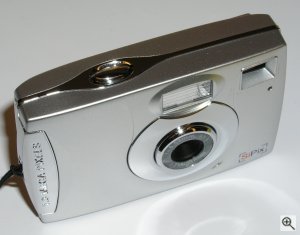 Copyright (c) 2003, The Imaging Resource. All rights reserved. Click for a bigger picture!
