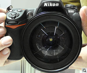 Tokina AT-X 16.5-135mm f/3.5-5.6 DX lens. Copyright © 2008, The Imaging Resource. All rights reserved. Click for a larger image.