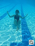 Click to see YNIKONUNDERWATER1.JPG