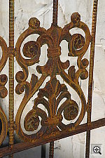 Click to see ZZ3GATE.JPG