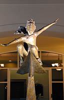 Click to see ZZ2NIGHTSTATUE2.JPG