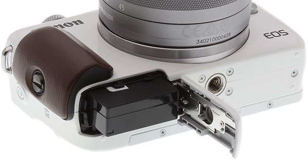 Canon EOS M10 Review -- Product Image