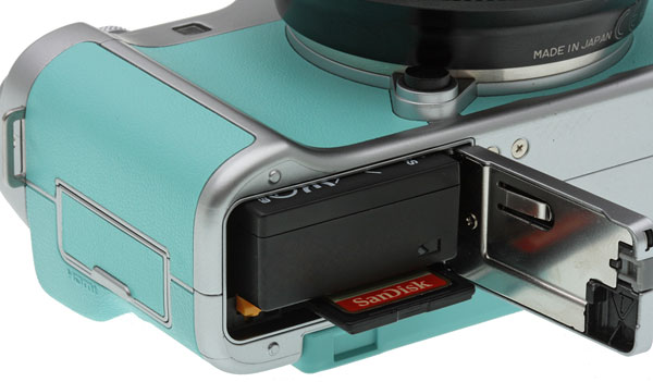Fuji X-A7 Review -- Product Image