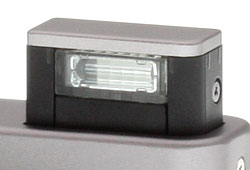 Fuji XF1 - flash
