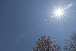 Click to see Y_Tamron10-24-JG57700-FLARE-10mm-f16.JPG