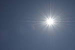 Click to see Y_Tamron10-24-JG57719-FLARE-24mm-f16.JPG