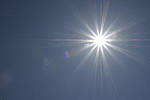 Click to see Y_Tamron10-24-JG57721-FLARE-24mm-f29.JPG