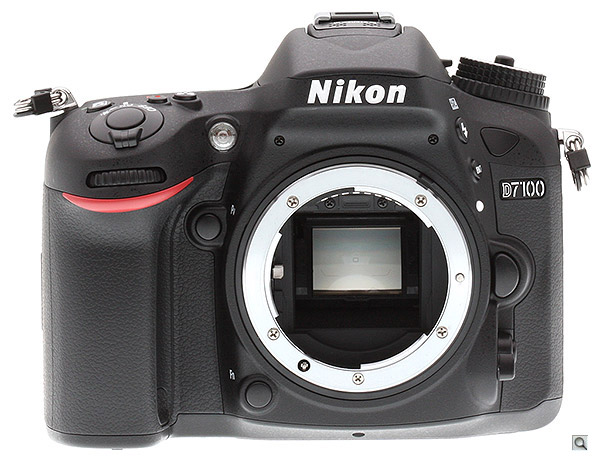 Nikon D7100 front