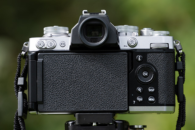 Nikon Z fc Review: Field Test -- Product Image