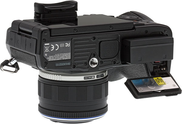Olympus E-M1 Mark II Review -- Product Image