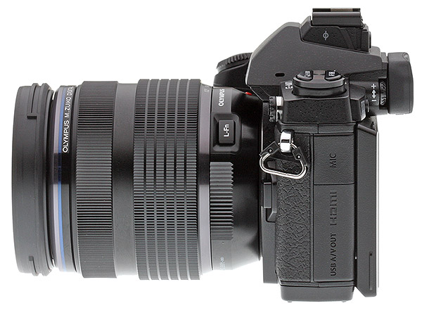 Olympus OM-D E-M1 review -- left side