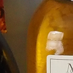 100% crop from Olympus E-M1X test image taken at ISO 1600