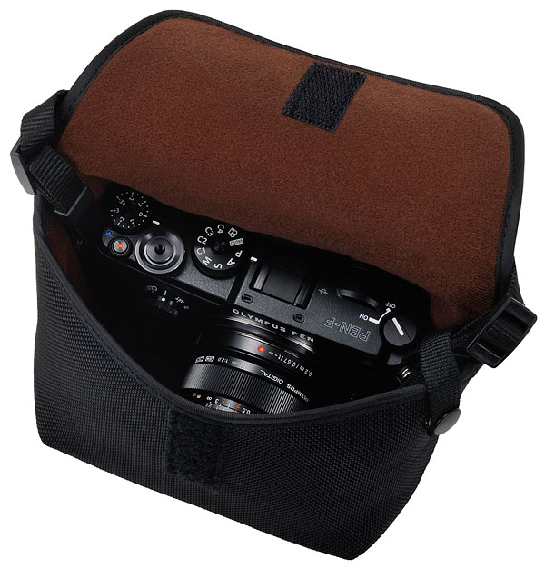Olympus PEN E-PL8 Review -- Product Image