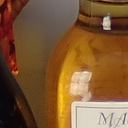 100% crop from Olympus TG-5 test image taken at ISO 100