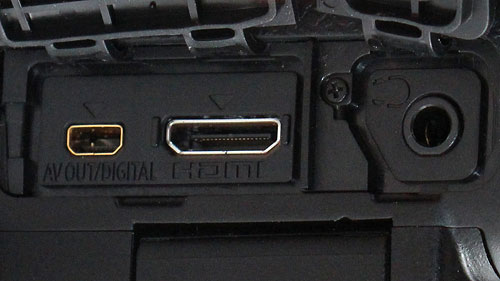 Panasonic GH3 review -- Connectivity
