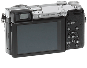 Panasonic GX7 review -- Rear quarter view