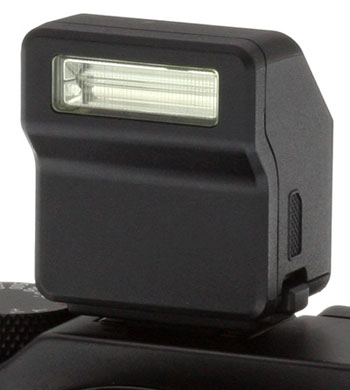 Panasonic LX100 Review -- Bundled flash