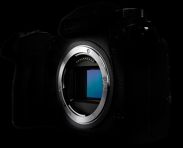 Panasonic S1 Review -- Product Image