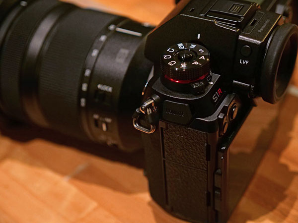 Panasonic S1R Review -- Product Image