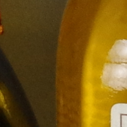 100% crop from Pentax 645Z test image taken at ISO 1600