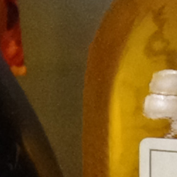 100% crop from Pentax K-1 II test image taken at ISO 3200