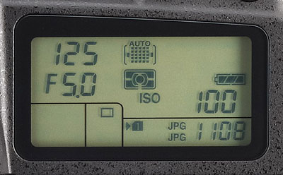 Pentax K-3 Review -- Monochrome info LCD